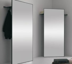 specchi doppi a muro con attaccapanni incorporato